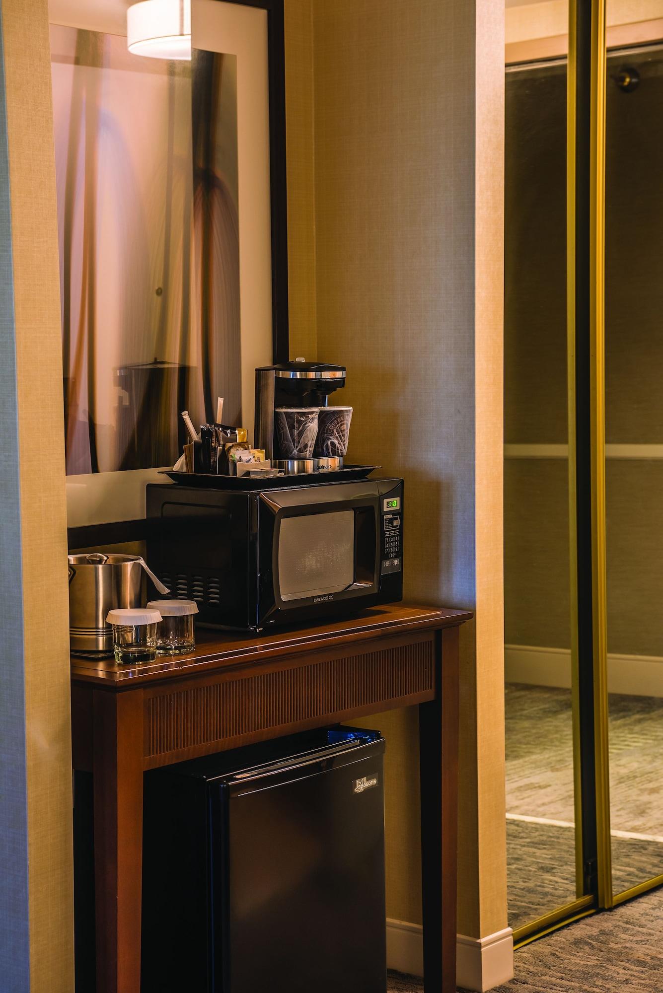 ดับเบิ้ลทรีโฮเต็ล ทุลซา แอท วอร์เรนเพลซ Hotel ทัลซา ภายนอก รูปภาพ