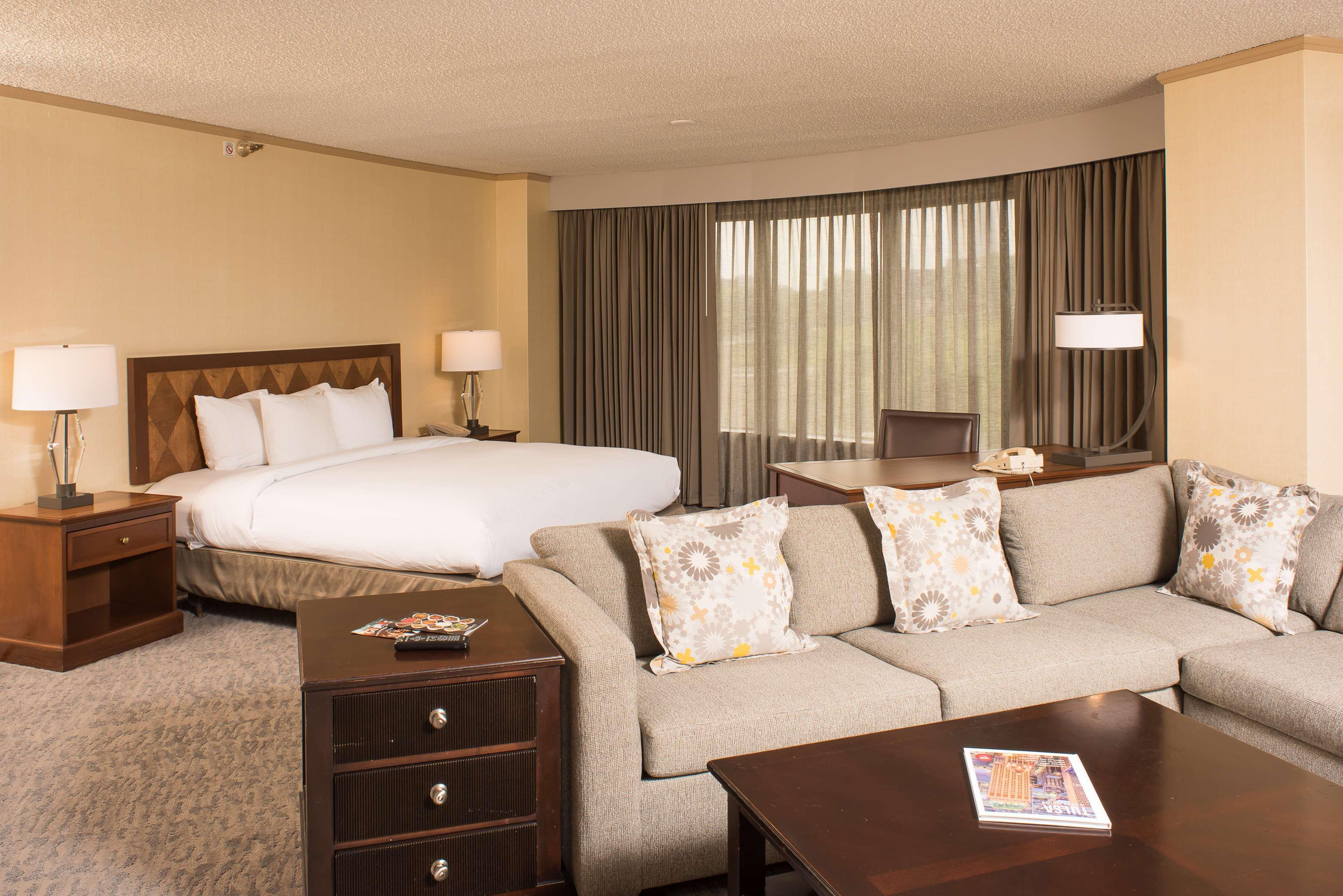 ดับเบิ้ลทรีโฮเต็ล ทุลซา แอท วอร์เรนเพลซ Hotel ทัลซา ภายนอก รูปภาพ