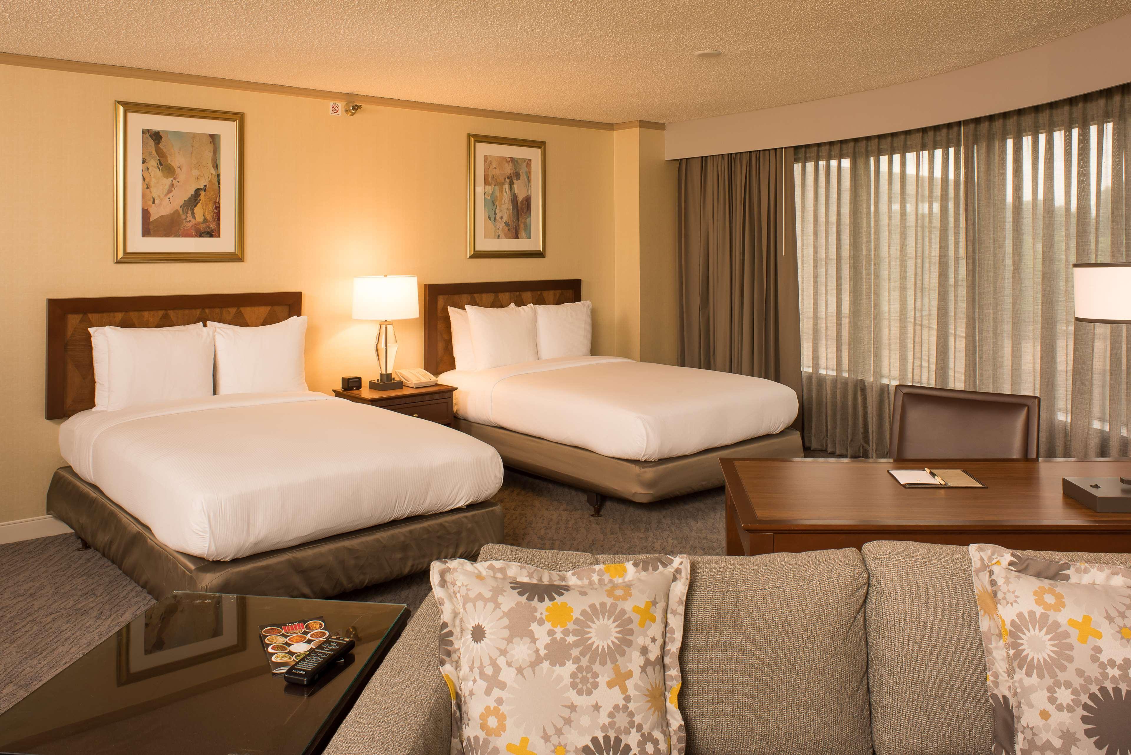 ดับเบิ้ลทรีโฮเต็ล ทุลซา แอท วอร์เรนเพลซ Hotel ทัลซา ภายนอก รูปภาพ