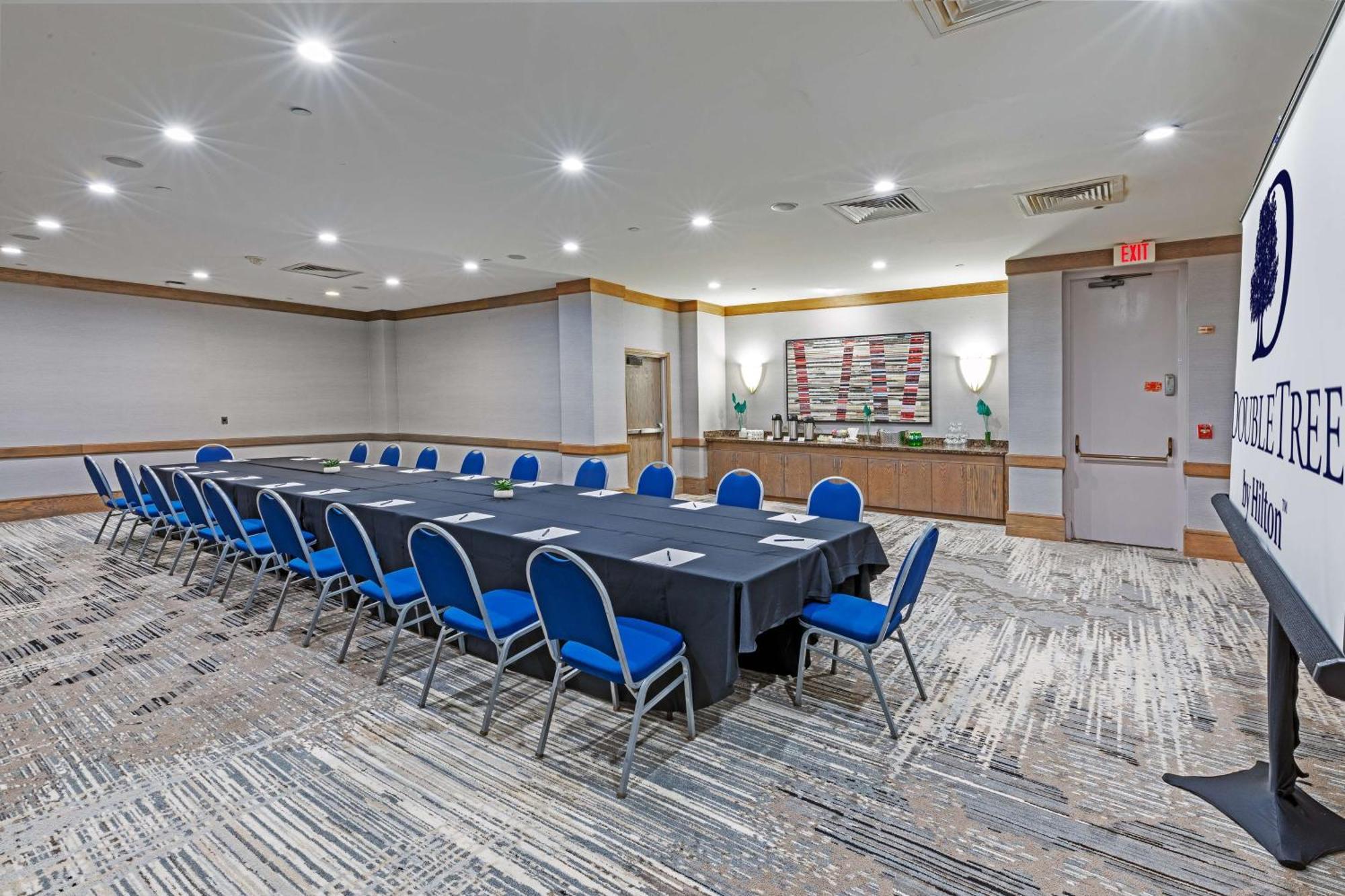 ดับเบิ้ลทรีโฮเต็ล ทุลซา แอท วอร์เรนเพลซ Hotel ทัลซา ภายนอก รูปภาพ